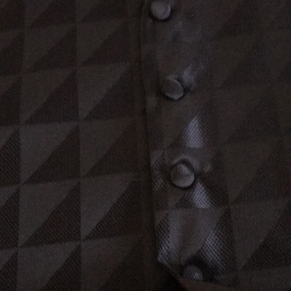 Vests - Picture 9 of 9